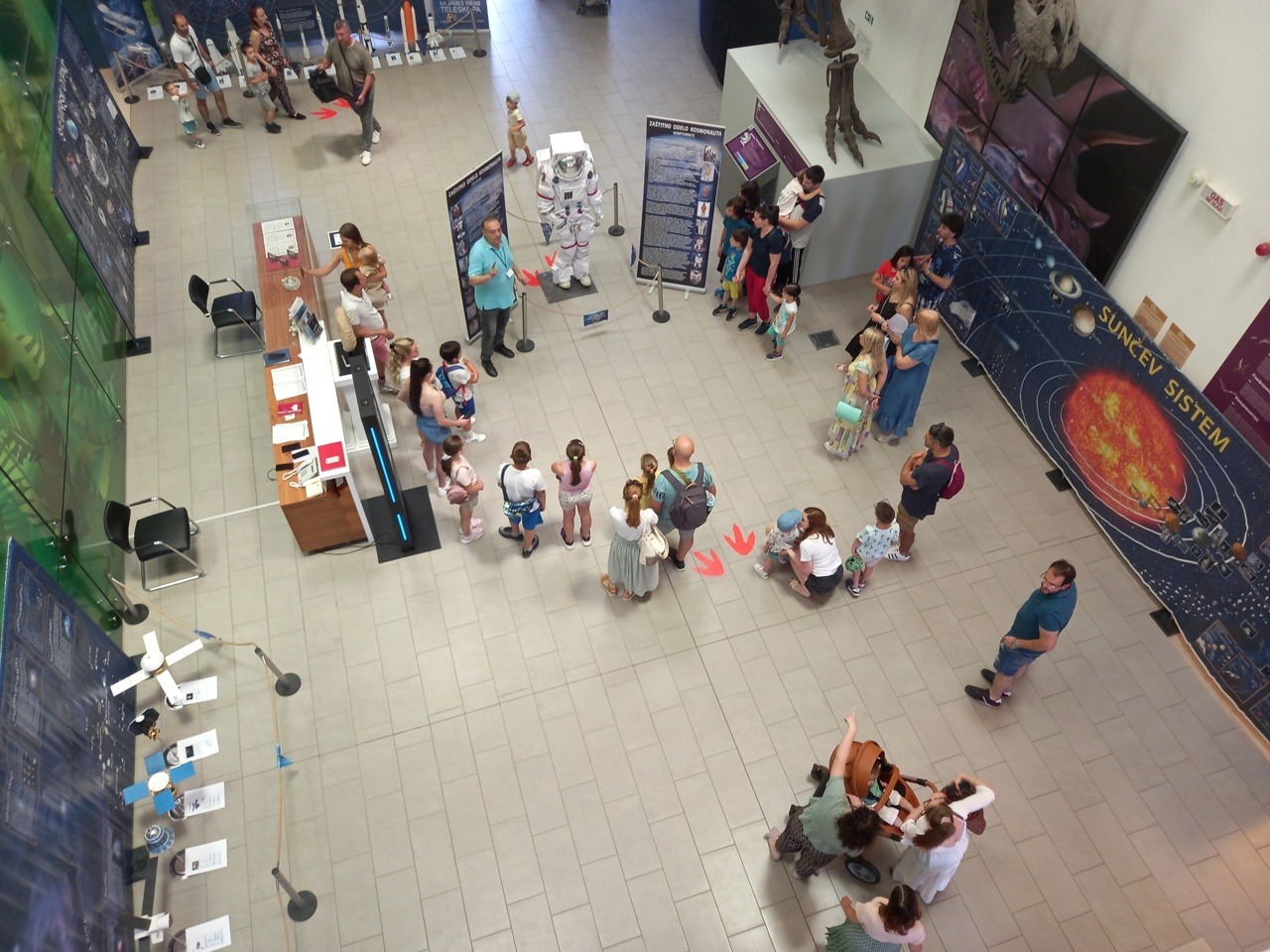Планетаријум + изложба